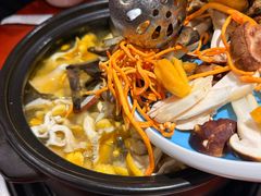 -菌之家·专业纯野生菌火锅·特色炒菌