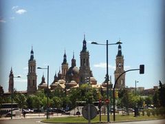 -皮拉尔圣母圣殿主教座堂