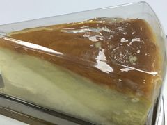 -红宝石·鲜奶小方·海派西点房(南丹店)