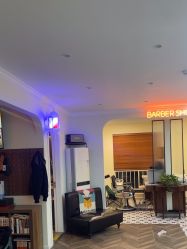 -理昂男士理发店 Barber shop