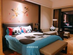 -成都保利公园皇冠假日酒店(熊猫基地店)