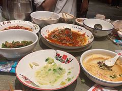-老湖南民间菜·牛肉十八炒(花都店)