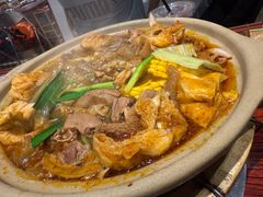 -沙胆彪炭炉牛杂煲(上海日月光广场店)