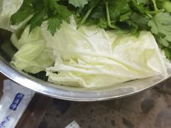 -黄利砖万峰林布依特色酸笋牛肉馆