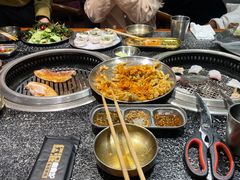 -红泥小火炉·东北泥炉烤肉(天一旗舰店)