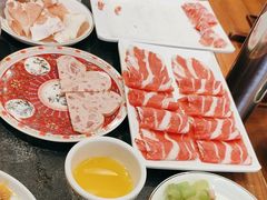 -沸炉重庆老火锅(军事博物馆店)