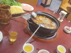 -菌之家·专业纯野生菌火锅·特色炒菌