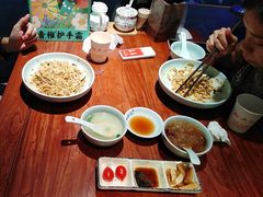 -裕兴记•蟹黄面馆(人民广场店)