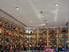 -VENCHI 闻绮(北京国贸商城店)