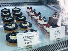 -UNI UNI(环亚凯瑟琳店)