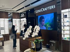 -LensCrafters亮视点·OAKLEY精选(静安嘉里中心店)