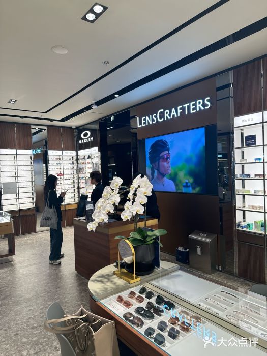 LensCrafters亮视点·OAKLEY精选(静安嘉里中心店)图片