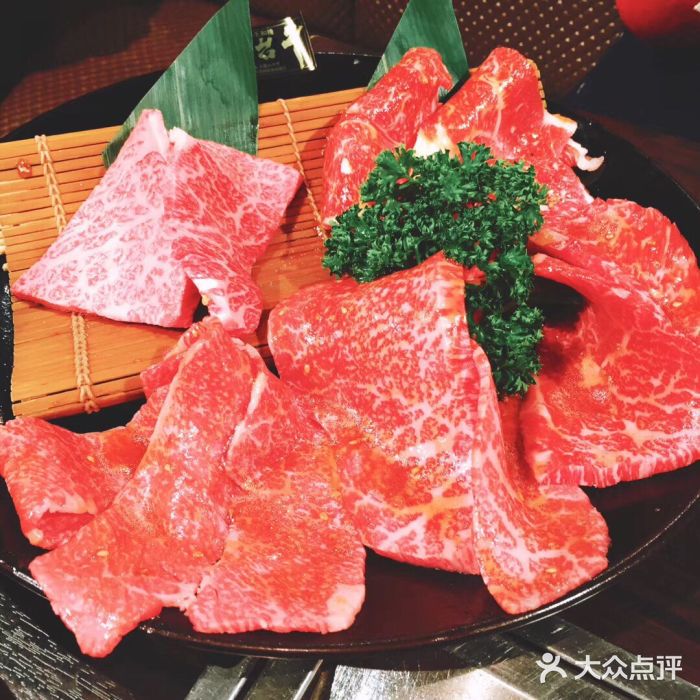 俺的焼肉(銀座9丁目店)松阪牛特等五種肉拼盤图片