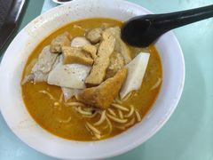-亚王咖喱鸡米粉面