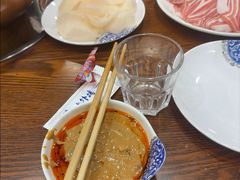 -楼外楼大刀肉传统火锅居(博学路店)