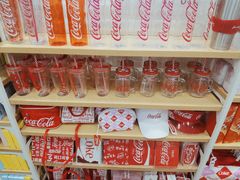 -名创优品(广东东莞东城万达2店)