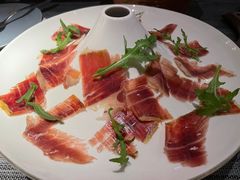-卡普里披萨·牛扒·下午茶