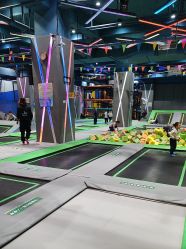 -反弹蹦床公园·亲子乐园·团建·派对(尚品奥莱店)