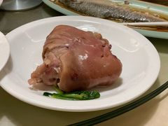 -新镇江酒家(南京西路店)
