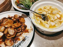 -月枫江南小馆(绿地缤纷广场店)