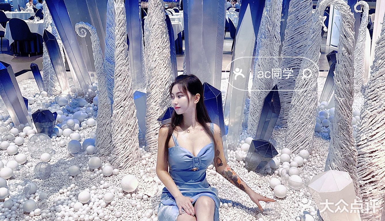 在一家🦋海洋主题餐厅吃饭是种什么体验