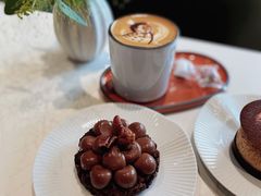 -潮一不贰·法式甜品·生日蛋糕·西式简餐(外滩店)