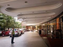 -深圳富苑皇冠假日套房酒店
