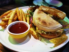 -Famous肥猫墨西哥音乐餐吧(五棵松华熙LIVE店)