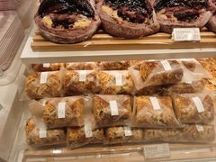 -好利来(上海长宁龙之梦店)