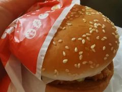 芝士牛堡单人餐-汉堡王(北京三里屯购物中心)