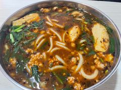 传家臭豆腐小锅粗米线-元吉老一碗小锅米线(胜利广场店)