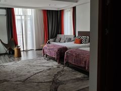 -花居拾光漫舍酒店(苏州木渎大治桥地铁站店)