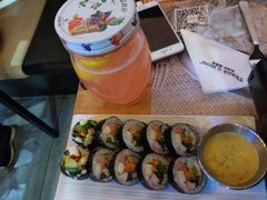 传统紫菜包饭-Thank u mom非油炸健康鸡(万国广场店)