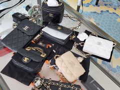 -万物奢潮中古奢侈品(青岛店)