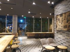 大堂-星巴克臻选(湖滨道店)