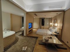 -曼谷一号酒店(深圳龙华大浪商业中心店)