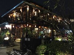 -Dash Teak House