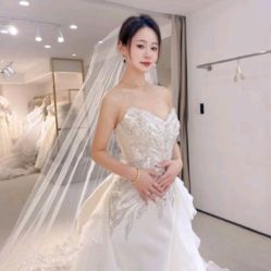 -台湾蔡美月婚纱租赁
