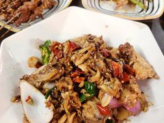 爆炒鸡骨架-许哥东北烧烤·铁丳烤串·宫后夹肉(繁花中心店)