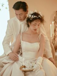 点击看大图 -至臻微拉婚纱摄影