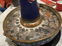 -毛辣果·贵州红酸汤牛肉火锅(西单店)