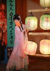 -支流映画摄影·汉服妆造跟拍(本宫来了银泰店)