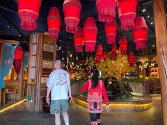 -老滇山寨•云南特色菜•地方菜•民族风情歌舞表演(金碧店)