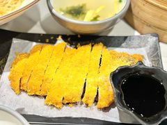 馋嘴炸猪排-馋三尺蟹粉小笼(人民广场店)