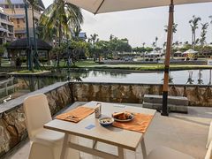 -亚龙湾希尔顿自助餐厅·海鲜·烧烤·沙滩BBQ·现场乐队
