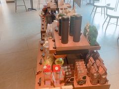 零售区-星巴克(宝山万达店)