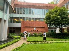 -香港大学