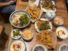 -云阿蛮云南生烫牛肉米线(奉贤路店)