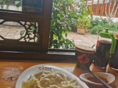 酸菜猪肉饺子-大妈水饺(文华巷店)