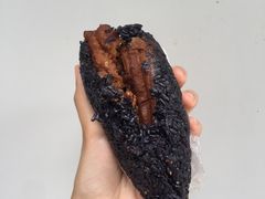 早点的蒸饭包油条-芳婆糕团店(王府大街店)